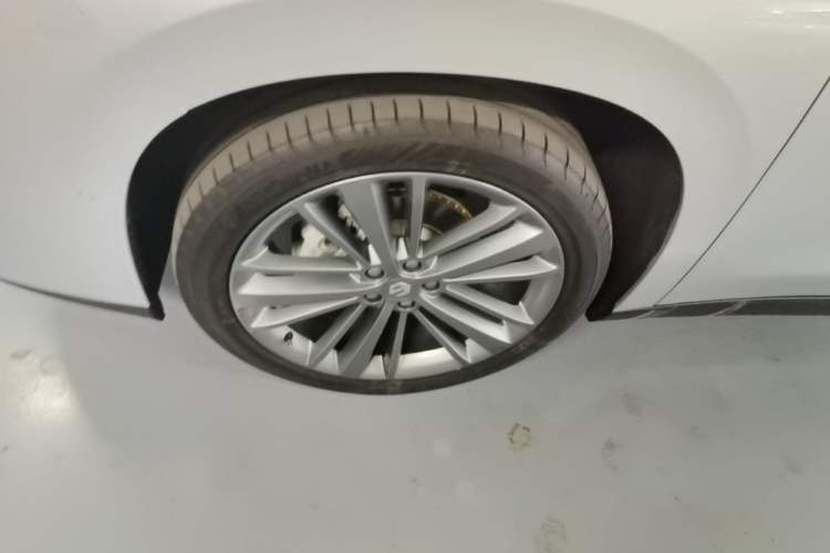 Used Leapmotor C16 2024 Pure Electric 520 Smart Edition Left Front Wheel Hub