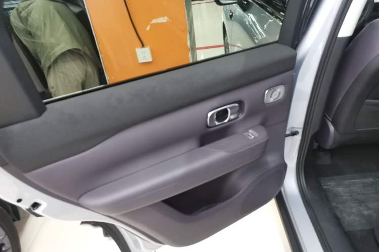 Used Leapmotor C16 2024 Pure Electric 520 Deluxe Edition Left Rear Door Interior