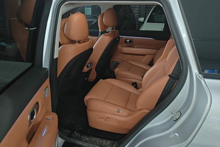 Used Leapmotor C16 2024 Range-Extended 200 LiDAR Edition Left Rear Seat
