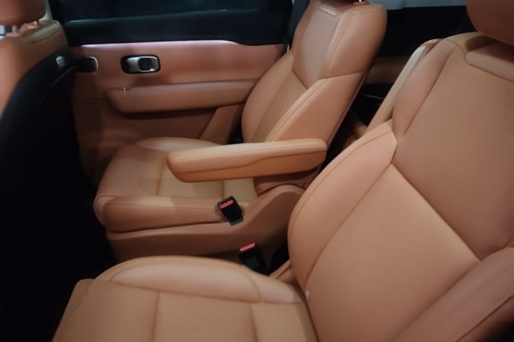 Used Leapmotor C16 2024 Pure Electric 520 Deluxe Edition Left Rear Seat