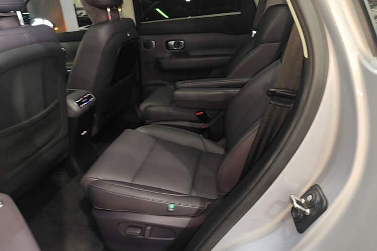 Used Leapmotor C16 2024 All-Electric 580 Luxury Edition Left Rear Seat