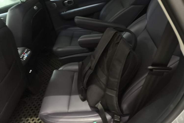 Used Leapmotor C16 2024 Pure Electric 520 Deluxe Edition Left Rear Seat
