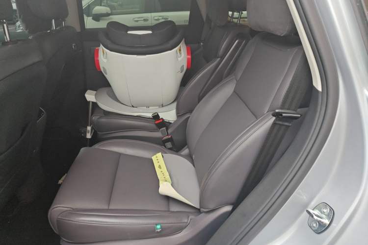 Used Leapmotor C16 2024 Pure Electric 520 Deluxe Edition Left Rear Seat