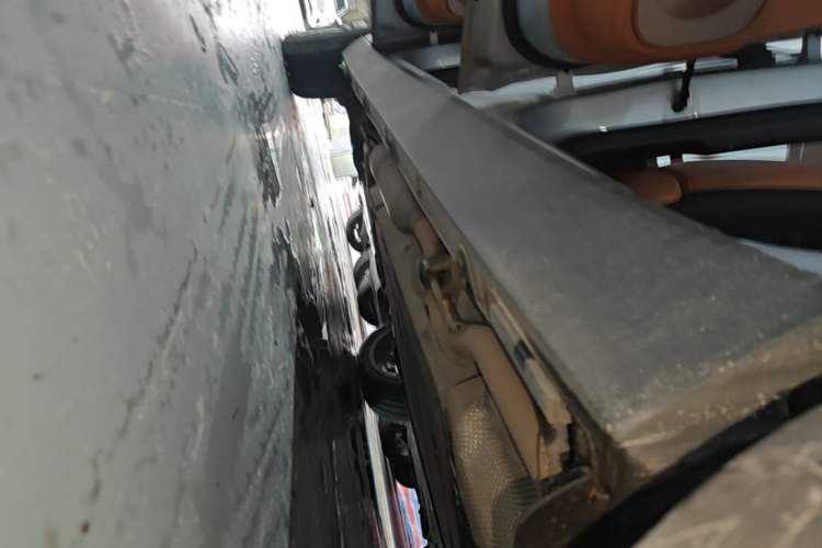 Used Leapmotor C16 2024 Range-Extended 200 LiDAR Edition Left Side Sill