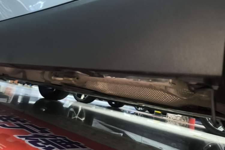 Used Leapmotor C16 2024 Range-Extended 200 Luxury Edition Left Side Sill