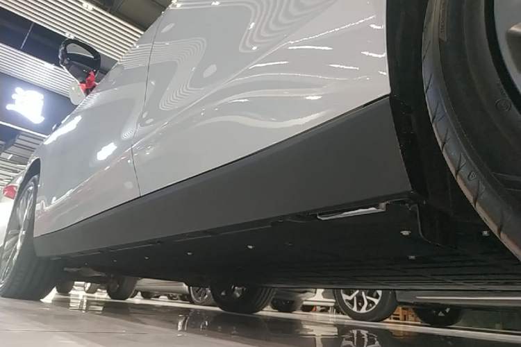Used Leapmotor C16 2024 All-Electric 580 Luxury Edition Left Side Sill