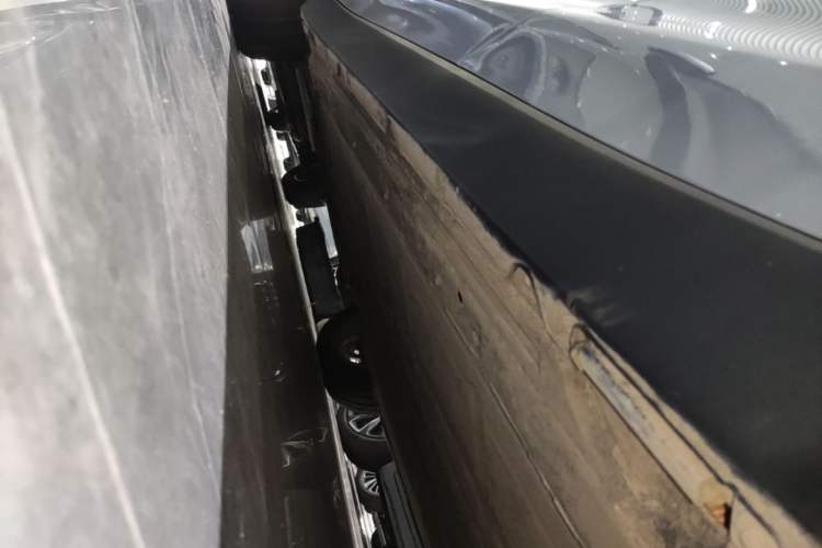 Used Leapmotor C16 2024 Pure Electric 520 Deluxe Edition Left Side Sill