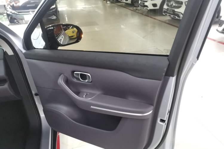 Used Leapmotor C16 2024 Pure Electric 520 Deluxe Edition Right Front Door Interior