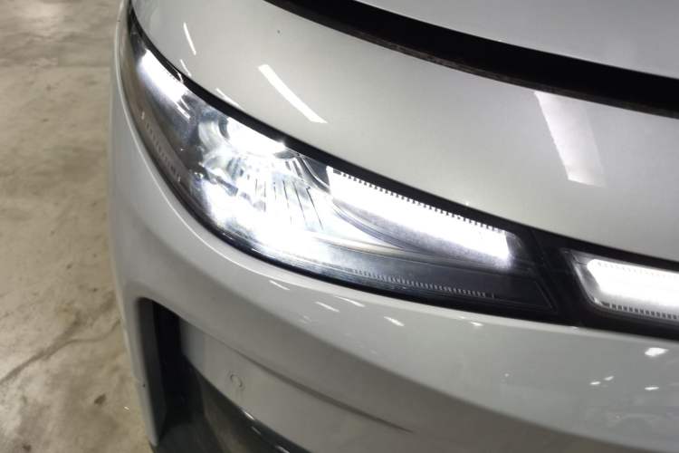 Used Leapmotor C16 2024 Pure Electric 520 Deluxe Edition Right Front Headlight