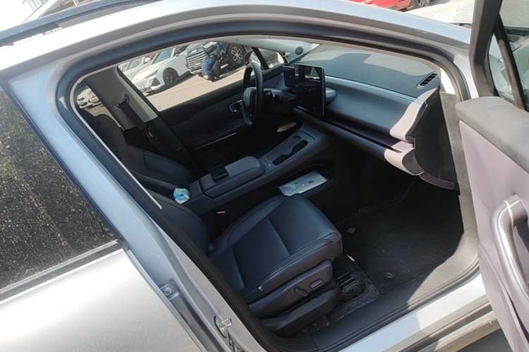 Used Leapmotor C16 2024 Range-Extended 200 LiDAR Edition Right Front Seat