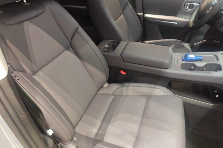 Used Leapmotor C16 2024 Pure Electric 520 Deluxe Edition Right Front Seat