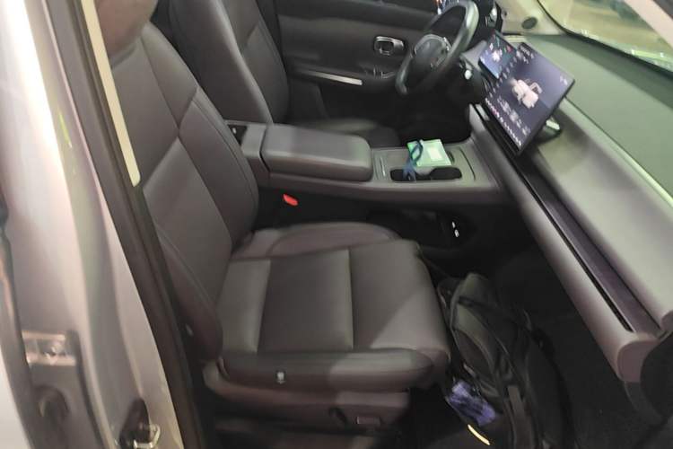 Used Leapmotor C16 2024 All-Electric 580 Luxury Edition Right Front Seat