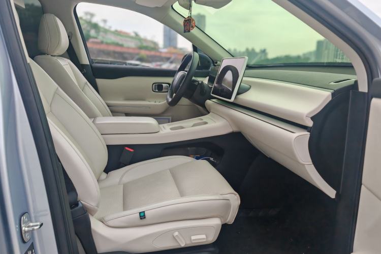 Used Leapmotor C16 2024 Range-Extended 200 Luxury Edition Right Front Seat