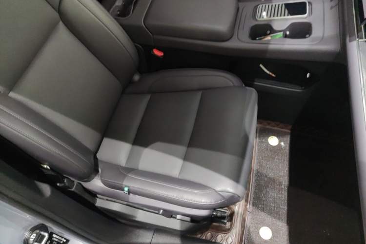Used Leapmotor C16 2024 Pure Electric 520 Deluxe Edition Right Front Seat