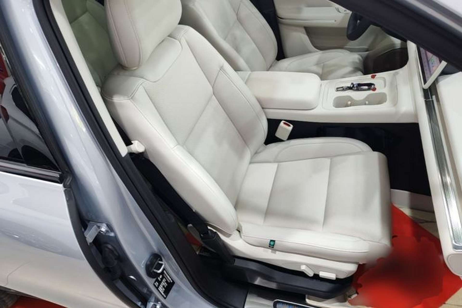 Used Leapmotor C16 2024 All-Electric 580 Luxury Edition Right Front Seat