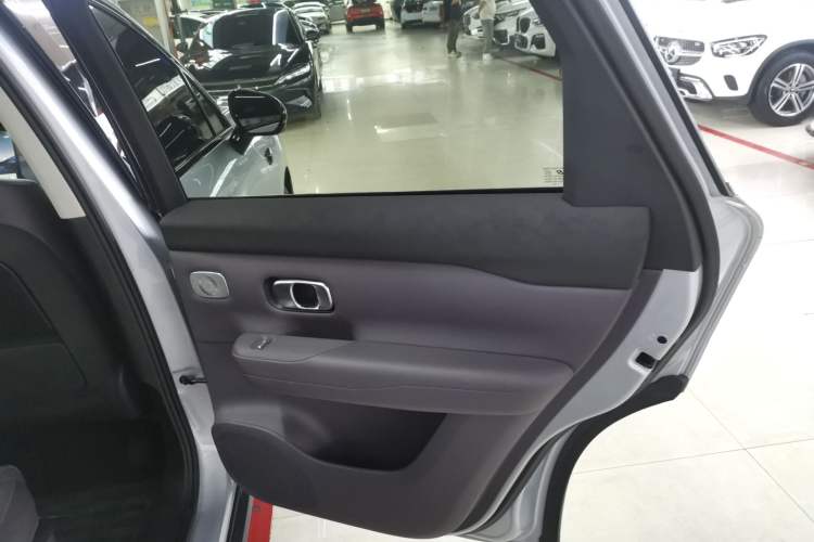 Used Leapmotor C16 2024 Pure Electric 520 Deluxe Edition Right Rear Door Interior
