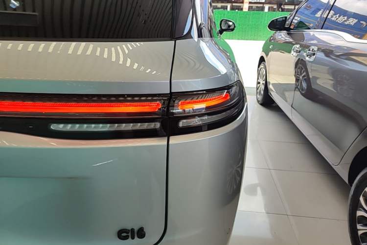 Used Leapmotor C16 2024 Range-Extended 200 Luxury Edition Right Rear Taillight