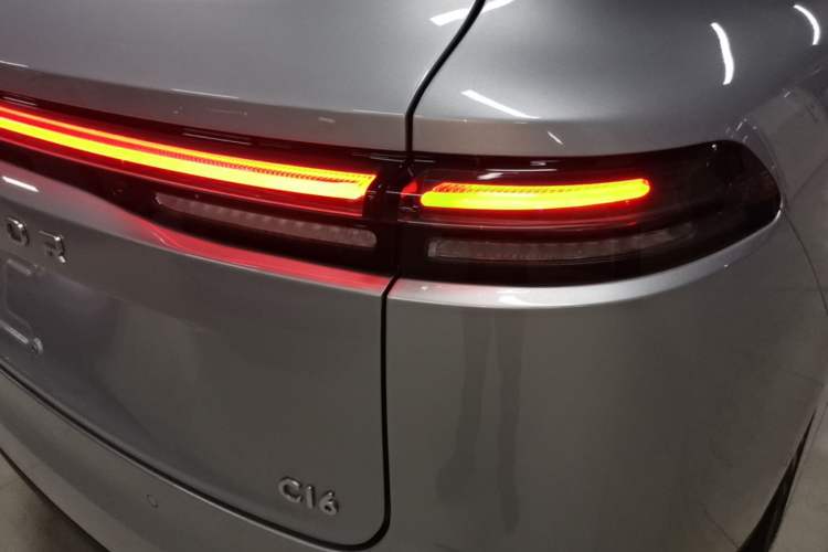 Used Leapmotor C16 2024 Range-Extended 200 Luxury Edition Right Rear Taillight