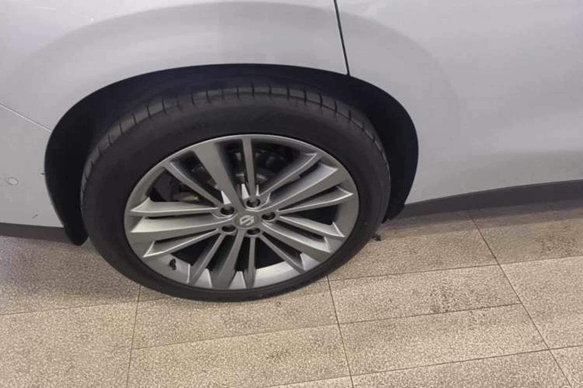 Used Leapmotor C16 2024 Range-Extended 200 Luxury Edition Right Rear Wheel Hub