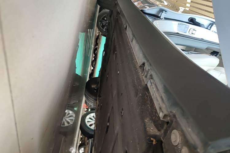 Used Leapmotor C16 2024 Range-Extended 200 Luxury Edition Right Side Sill