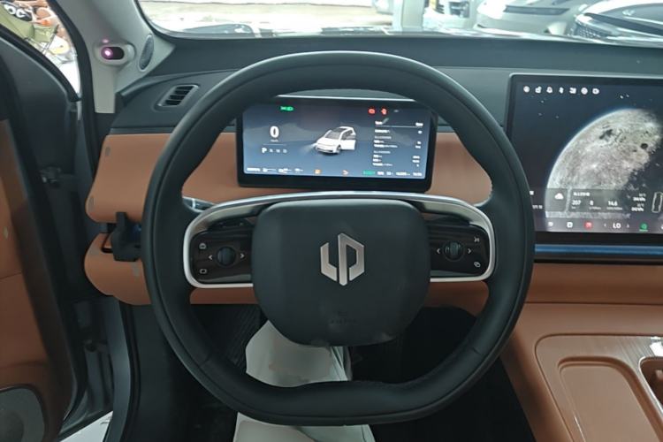 Used Leapmotor C16 2024 Range-Extended 200 LiDAR Edition Steering Wheel