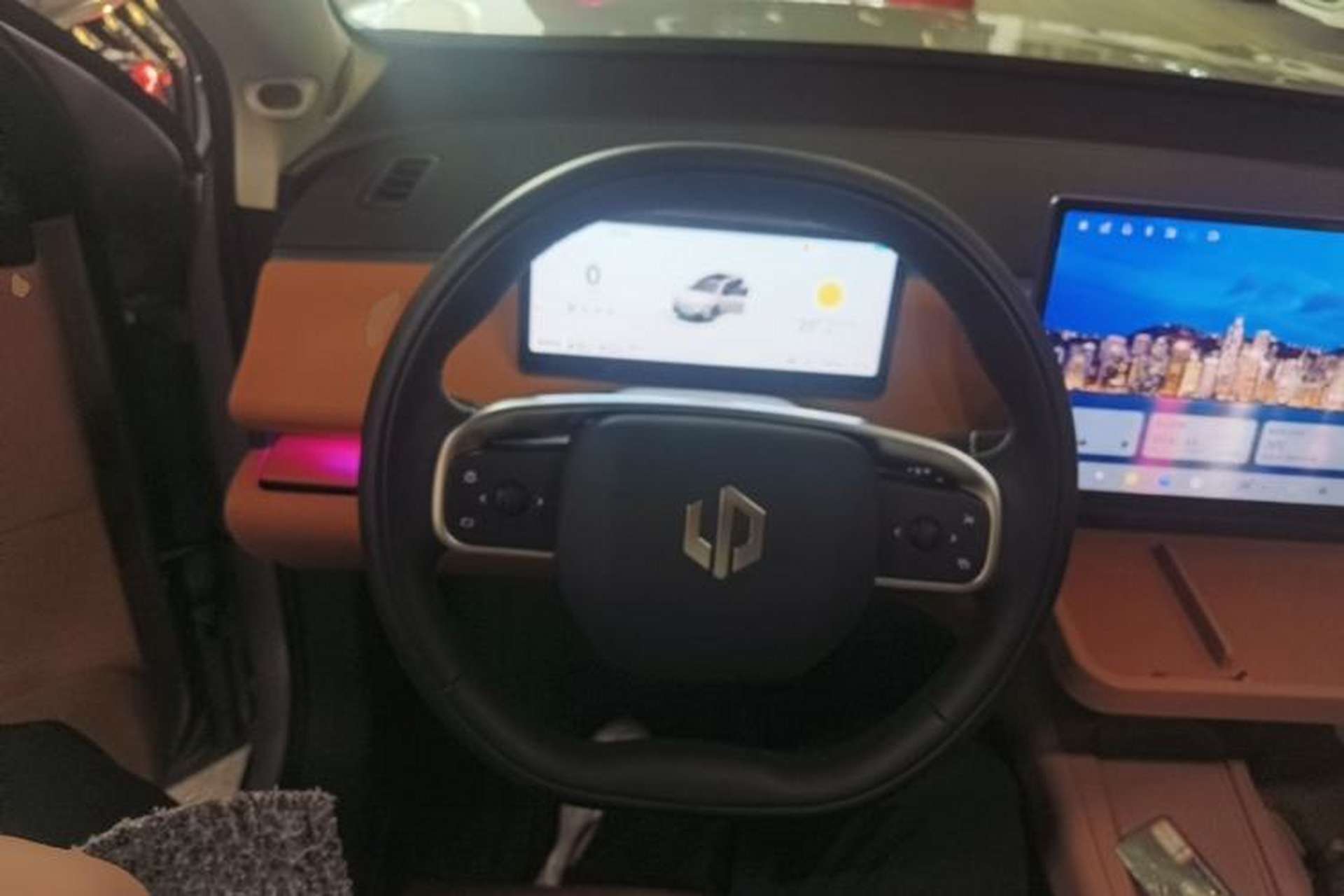 Used Leapmotor C16 2024 Range-Extended 200 Luxury Edition Steering Wheel