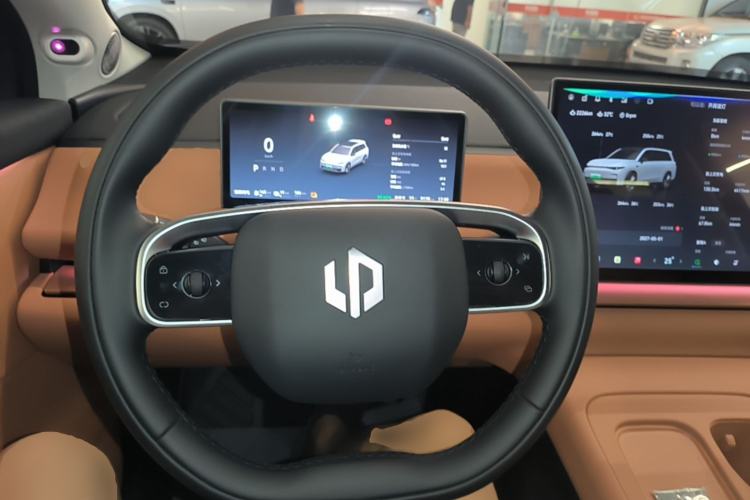 Used Leapmotor C16 2024 Range-Extended 200 Luxury Edition Steering Wheel