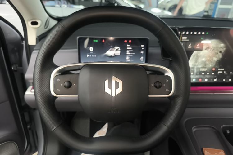 Used Leapmotor C16 2024 Range-Extended 200 Luxury Edition Steering Wheel