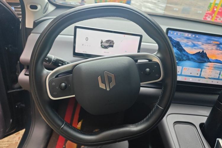 Used Leapmotor C16 2024 Pure Electric 520 Deluxe Edition Steering Wheel