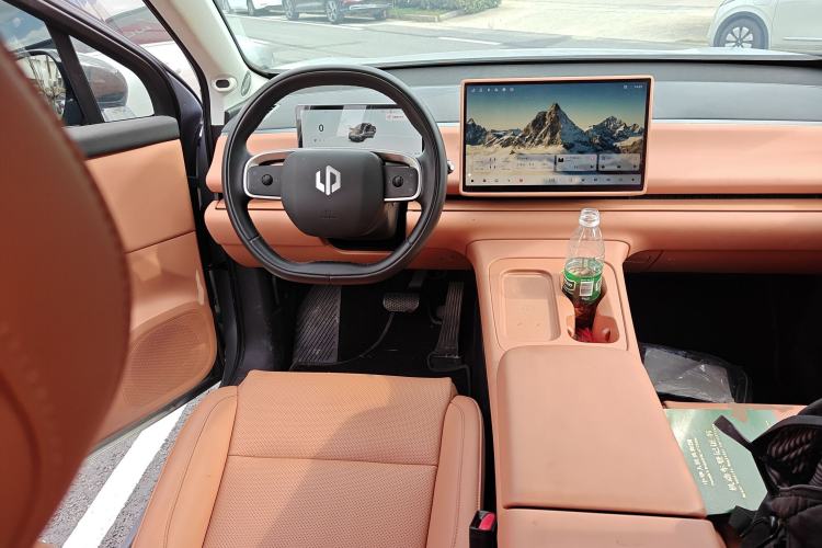 Used Leapmotor C16 2024 Range-Extended 200 Smart Enjoyment Edition Steering Wheel