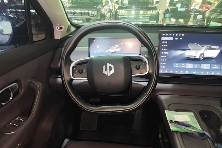 Used Leapmotor C16 2024 All-Electric 580 Luxury Edition Steering Wheel