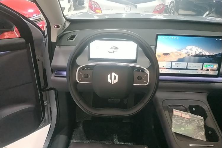 Used Leapmotor C16 2024 All-Electric 580 Luxury Edition Steering Wheel