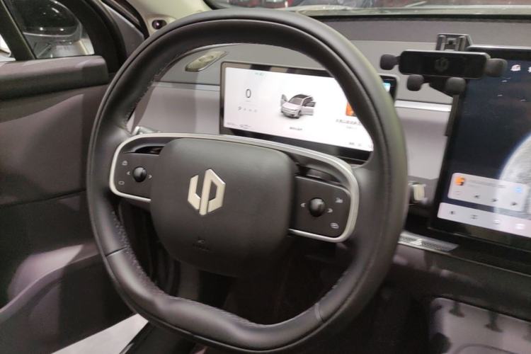 Used Leapmotor C16 2024 Pure Electric 520 Deluxe Edition Steering Wheel