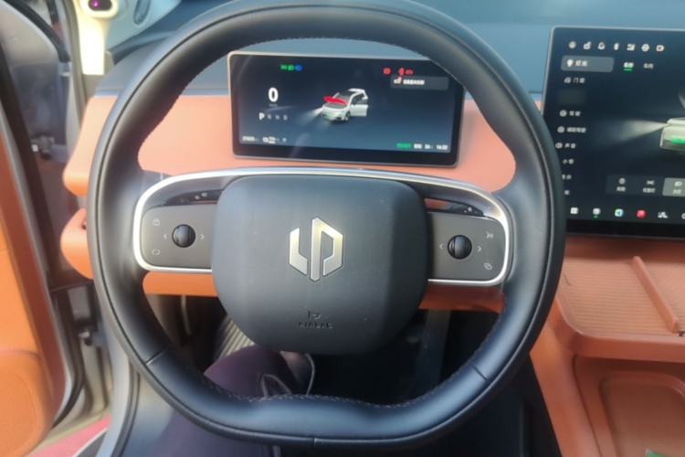 Used Leapmotor C16 2024 All-Electric 520 LiDAR Edition Steering Wheel