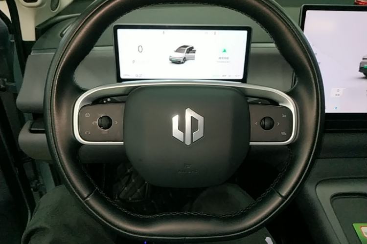Used Leapmotor C16 2024 Pure Electric 520 Deluxe Edition Steering Wheel