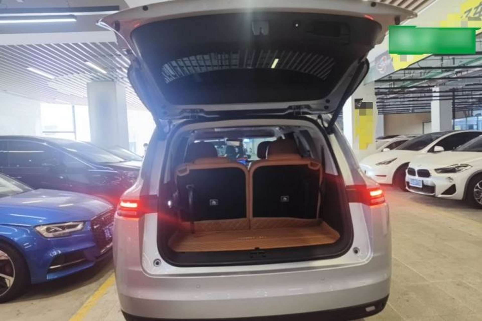 Used Leapmotor C16 2024 Range-Extended 200 Luxury Edition Trunk