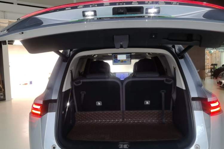 Used Leapmotor C16 2024 Pure Electric 520 Deluxe Edition Trunk