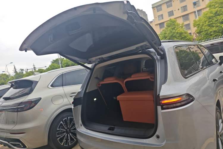 Used Leapmotor C16 2024 Pure Electric 580 LiDAR Edition Trunk
