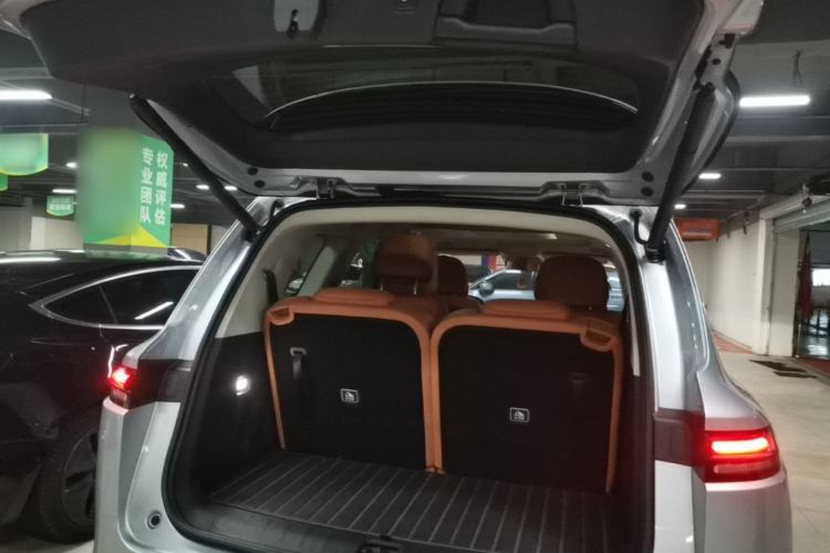 Used Leapmotor C16 2024 Range-Extended 200 Luxury Edition Trunk