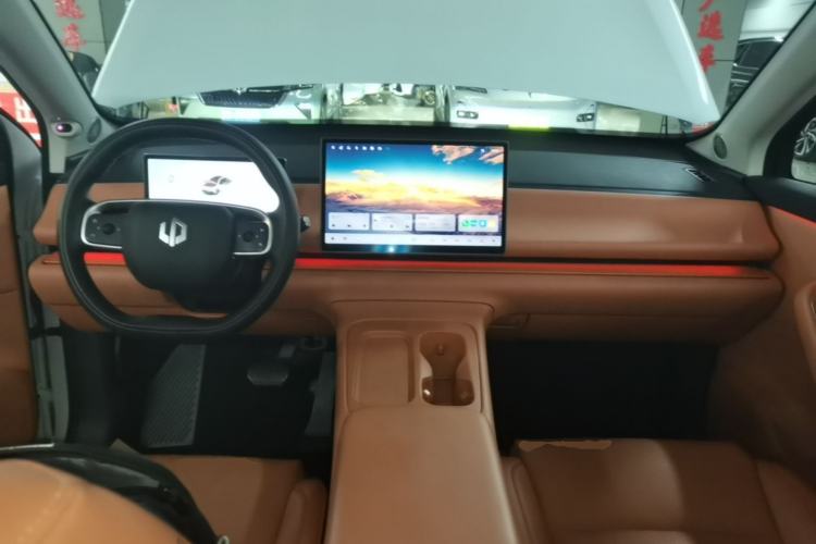Used Leapmotor C16 2024 Range-Extended 200 Luxury Edition Center Console