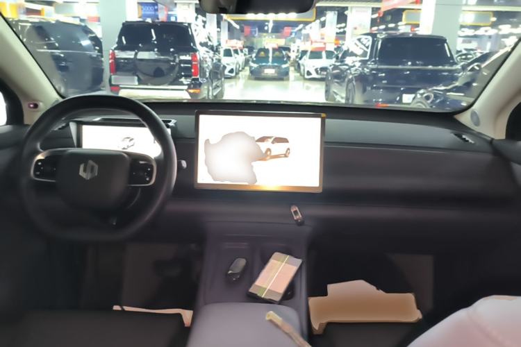 Used Leapmotor C16 2024 Range-Extended 200 Luxury Edition Center Console