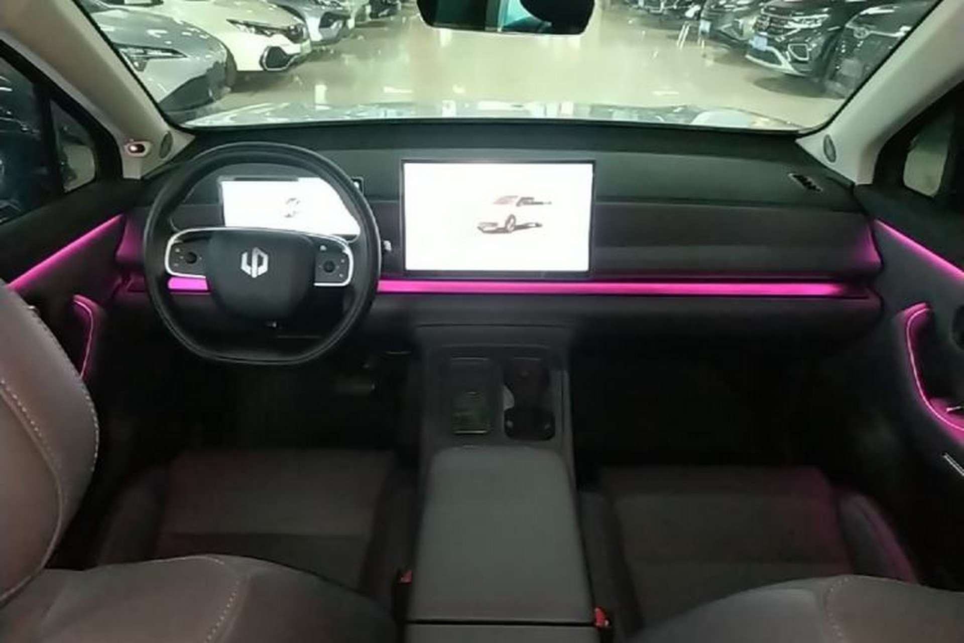 Used Leapmotor C16 2024 Range-Extended 200 LiDAR Edition Center Console