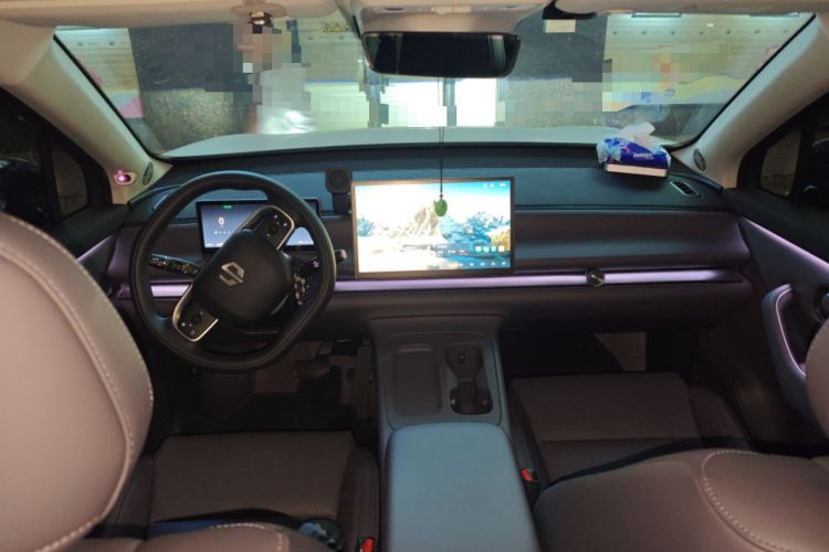 Used Leapmotor C16 2024 Pure Electric 520 Deluxe Edition Center Console