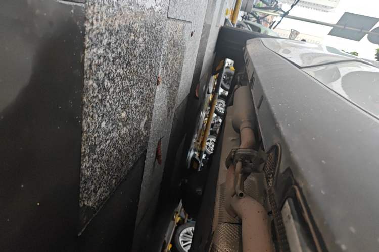 Used Leapmotor C16 2024 Range-Extended 200 Luxury Edition Chassis Rear Left