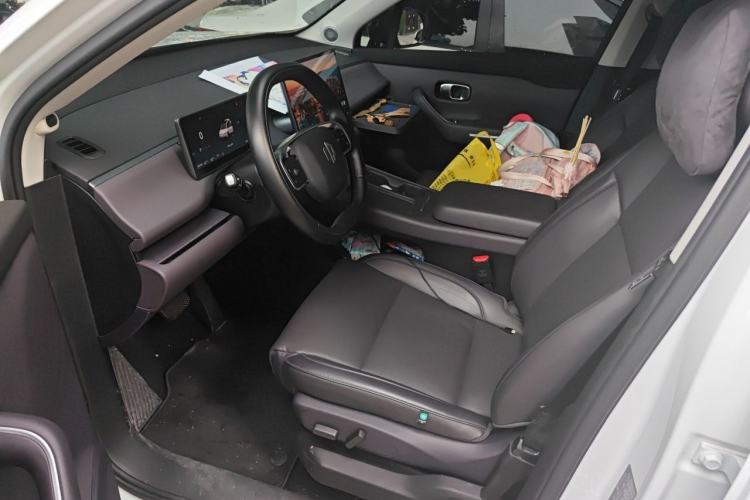 Used Leapmotor C16 2024 Range-Extended 200 Luxury Edition Driver Seat