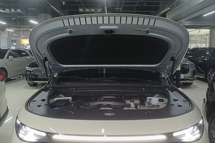 Used Leapmotor C16 2024 Range-Extended 200 Luxury Edition Engine Bay