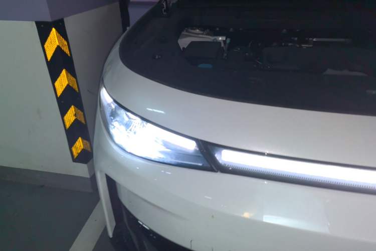 Used Leapmotor C16 2024 Range-Extended 200 Luxury Edition Engine Bay Right