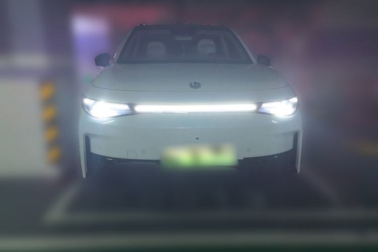 Used Leapmotor C16 2024 Range-Extended 200 Luxury Edition Front