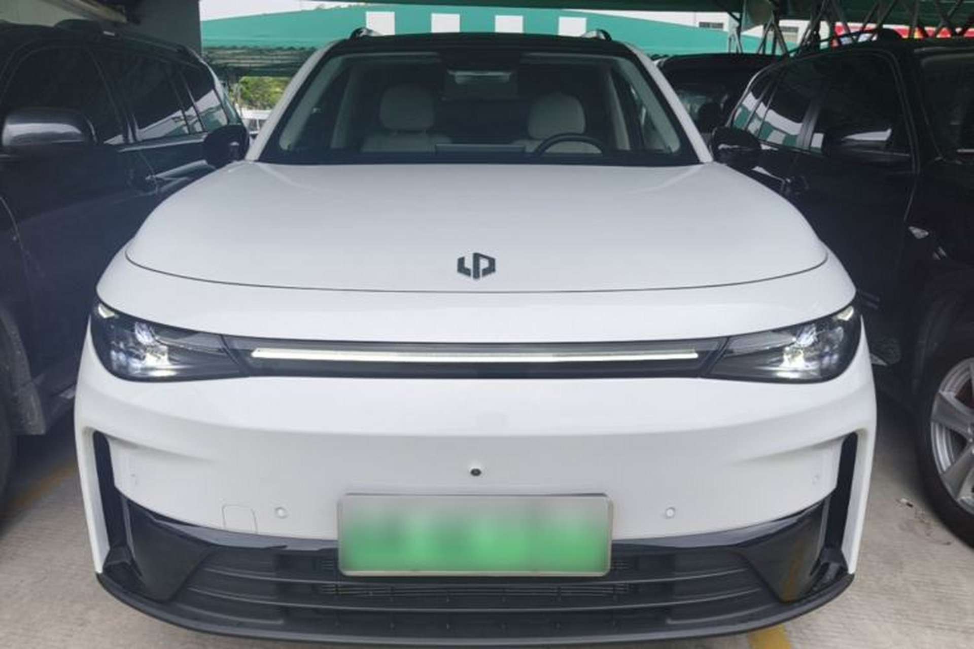 Used Leapmotor C16 2024 Range-Extended 200 Luxury Edition Front