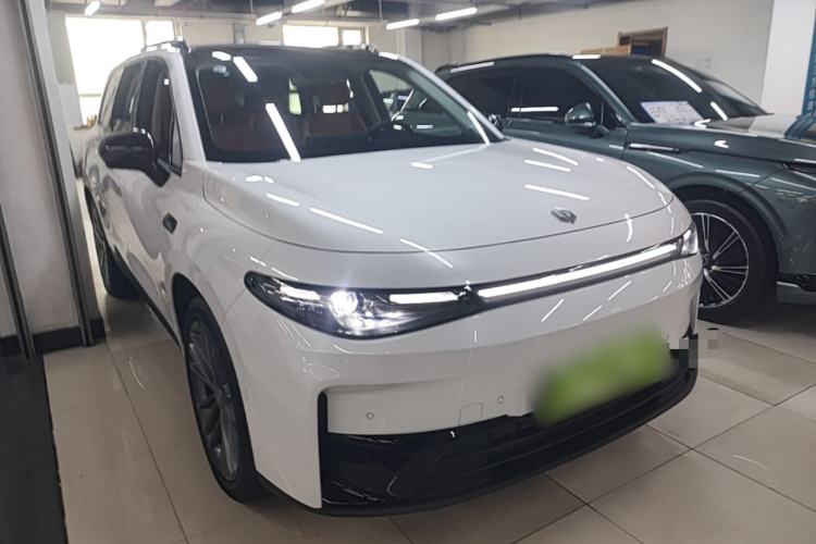Used Leapmotor C16 2024 Range-Extended 200 Luxury Edition Front Right 45 Deg